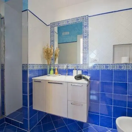 Sleeps 10 Air Con Wifi *