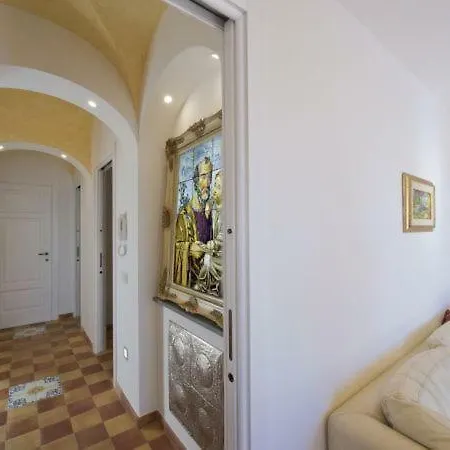 Sleeps 10 Air Con Wifi